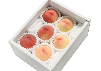 お土産ギフト紅白の桃
